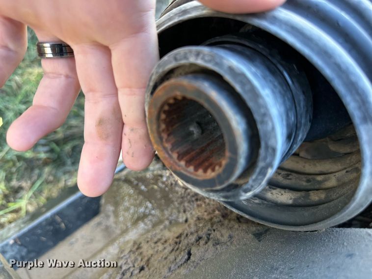 image for item NP9587 2009 MacDon FD70  flex draper head