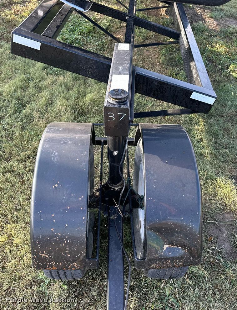 image for item NP9587 2009 MacDon FD70  flex draper head