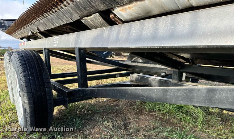 image for item NP9587 2009 MacDon FD70  flex draper head