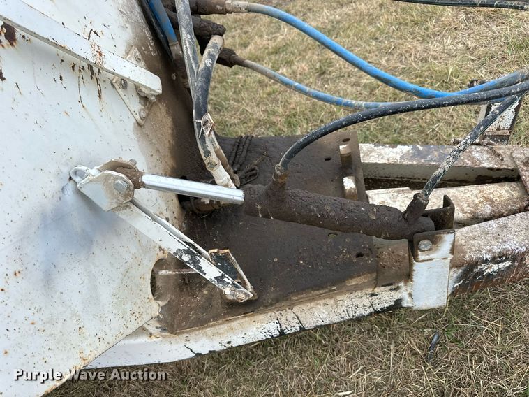 image for item NP9590 Dempster Clipper 200H  spreader