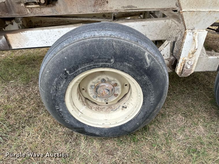 image for item NP9590 Dempster Clipper 200H  spreader