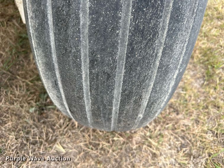 image for item NP9590 Dempster Clipper 200H  spreader