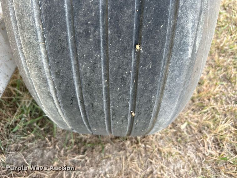 image for item NP9590 Dempster Clipper 200H  spreader