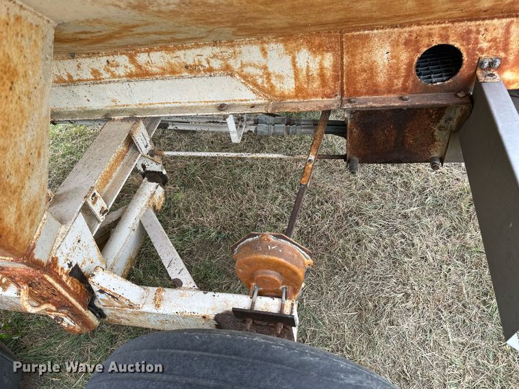 image for item NP9591 Dempster Clipper 200  spreader