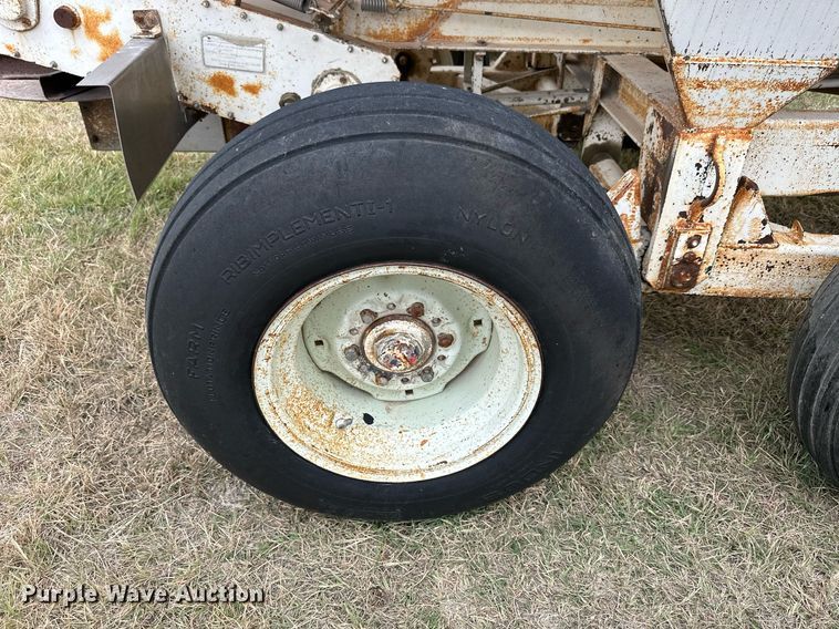 image for item NP9591 Dempster Clipper 200  spreader