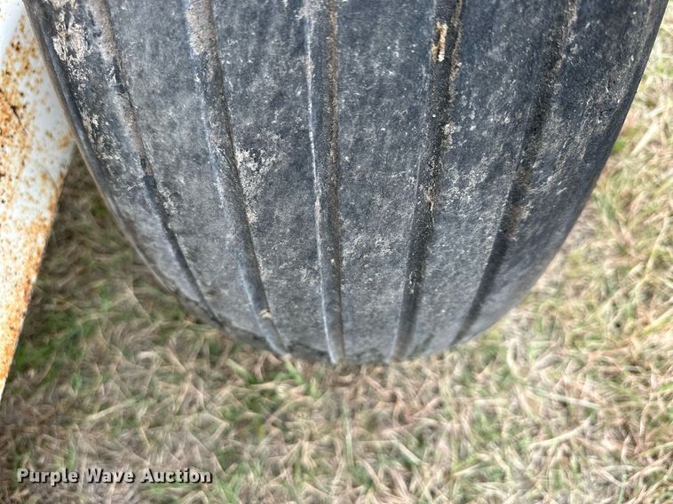 image for item NP9591 Dempster Clipper 200  spreader