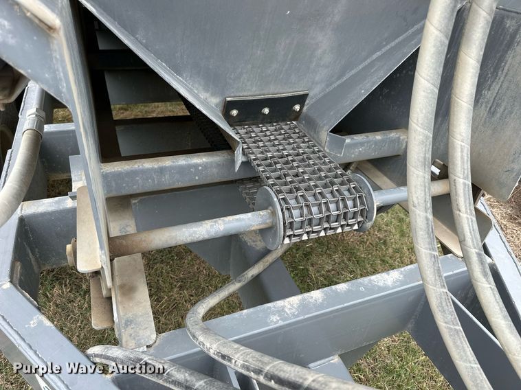 image for item NP9592 Salford BBI PTPG  spreader