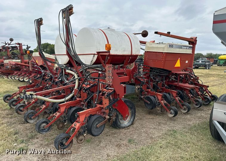 image for item NP9593 Case IH 955 Cyclo Air  planter