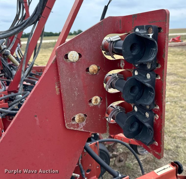 image for item NP9593 Case IH 955 Cyclo Air  planter