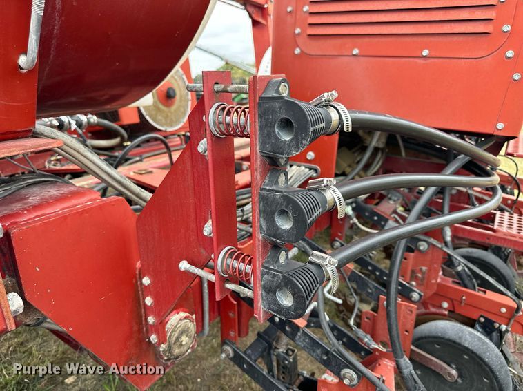 image for item NP9593 Case IH 955 Cyclo Air  planter