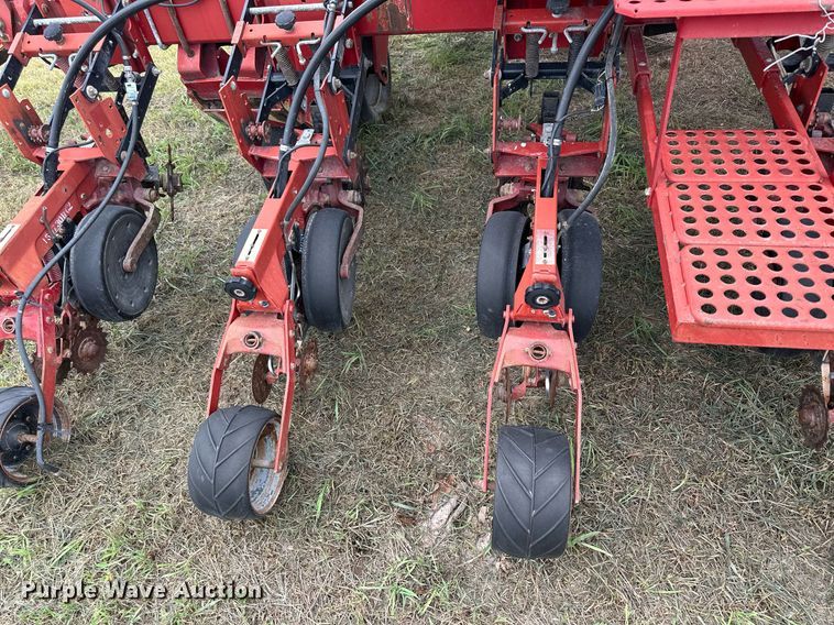 image for item NP9593 Case IH 955 Cyclo Air  planter