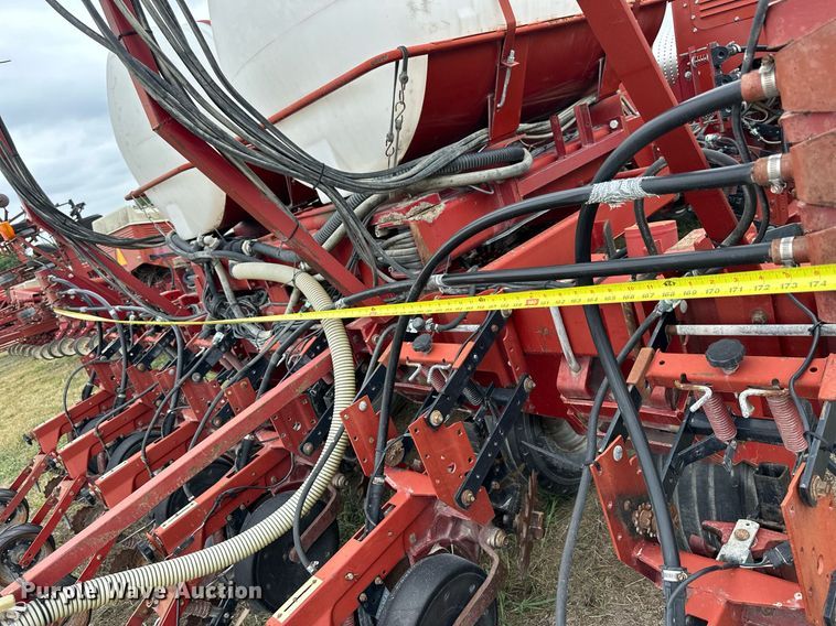 image for item NP9593 Case IH 955 Cyclo Air  planter