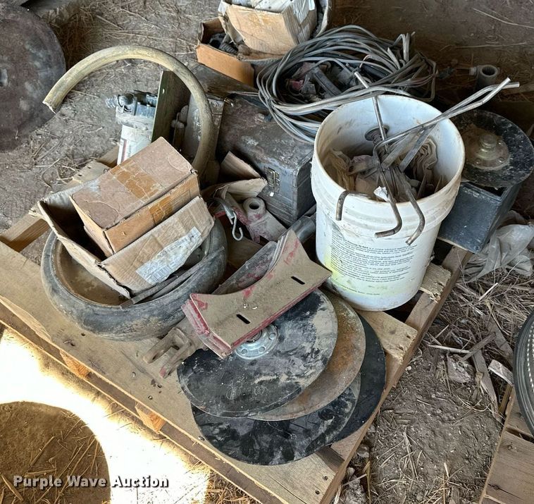 image for item NP9593 Case IH 955 Cyclo Air  planter