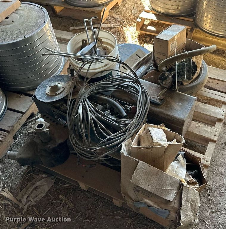 image for item NP9593 Case IH 955 Cyclo Air  planter