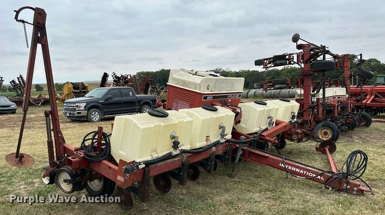 image for item NP9594 Case IH 800 Cyclo Air  planter