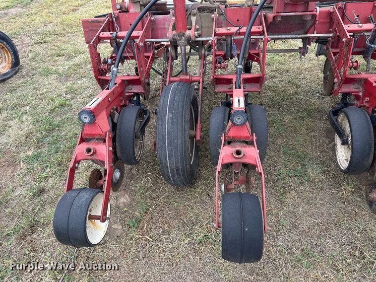 image for item NP9594 Case IH 800 Cyclo Air  planter