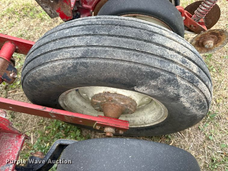 image for item NP9594 Case IH 800 Cyclo Air  planter