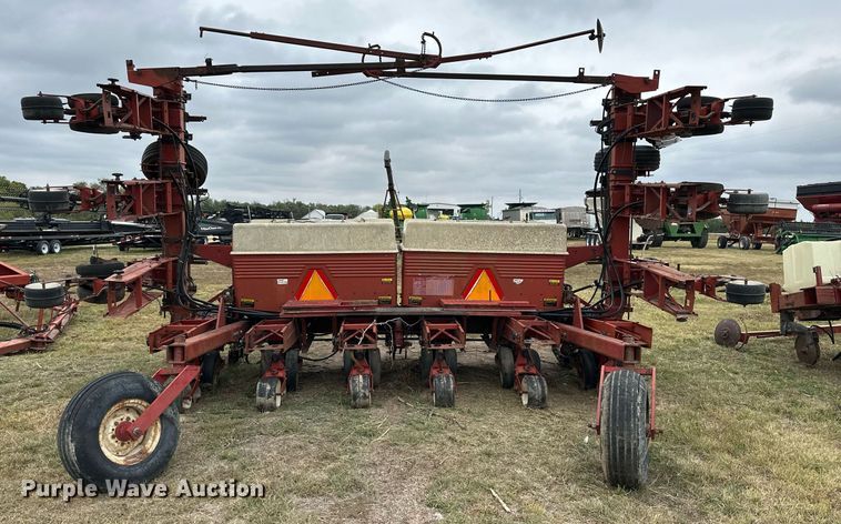image for item NP9595 Case IH 800 Cyclo Air  planter