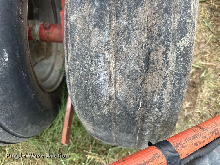 image for item NP9596 Case IH 7100  grain drill