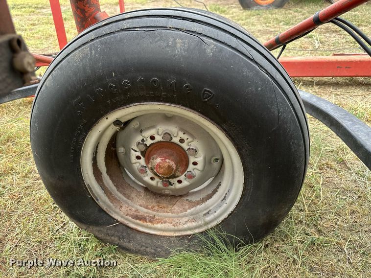 image for item NP9596 Case IH 7100  grain drill