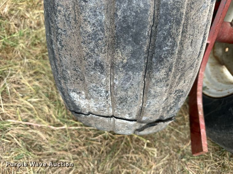 image for item NP9596 Case IH 7100  grain drill