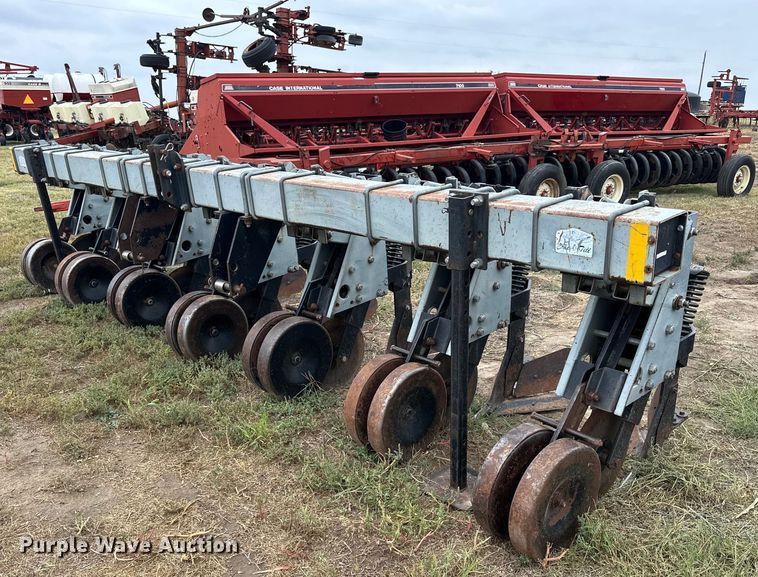 image for item NP9597 Hiniker Econ-O-Till  row crop cultivator