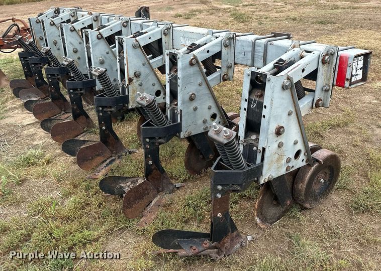 image for item NP9597 Hiniker Econ-O-Till  row crop cultivator