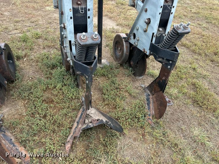 image for item NP9597 Hiniker Econ-O-Till  row crop cultivator