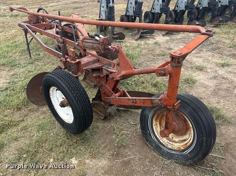 image for item NP9598 International 540  four bottom plow