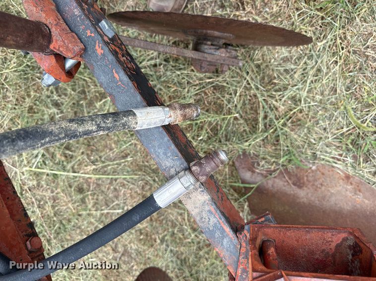 image for item NP9598 International 540  four bottom plow