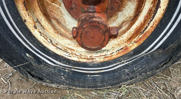 image for item NP9598 International 540  four bottom plow