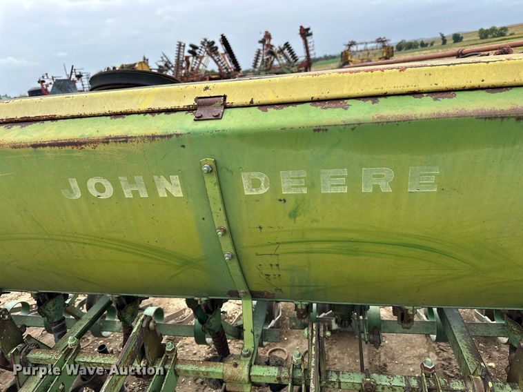 image for item NP9599 John Deere E0DRB  grain drill