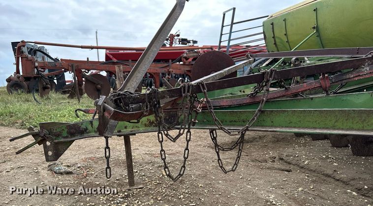 image for item NP9599 John Deere E0DRB  grain drill