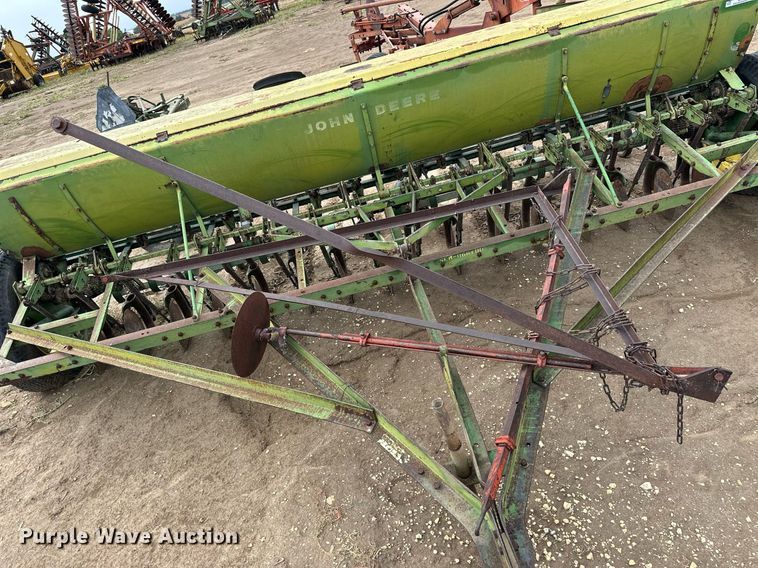 image for item NP9599 John Deere E0DRB  grain drill