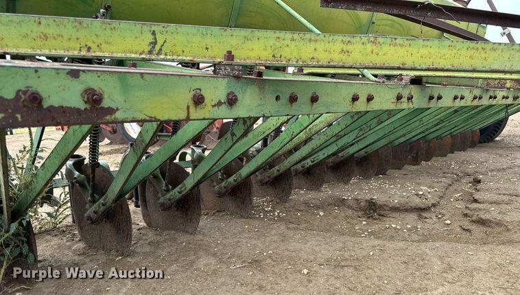 image for item NP9599 John Deere E0DRB  grain drill
