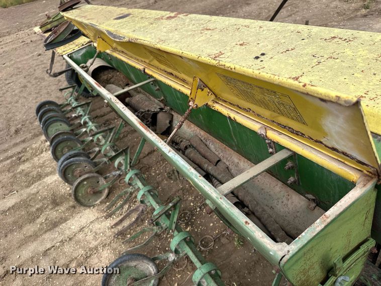 image for item NP9599 John Deere E0DRB  grain drill