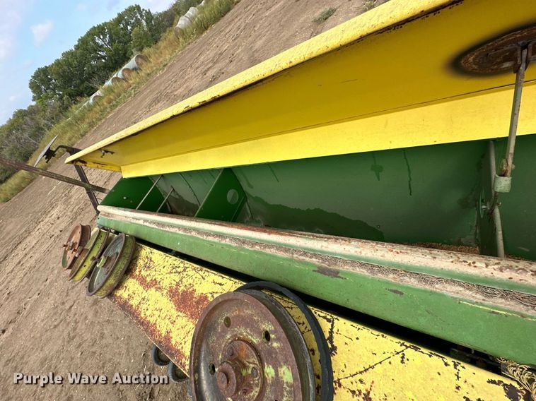 image for item NP9599 John Deere E0DRB  grain drill