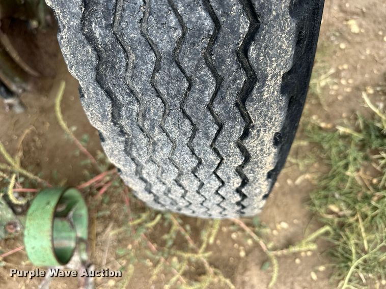 image for item NP9599 John Deere E0DRB  grain drill