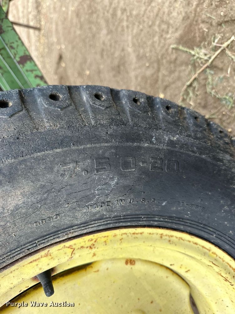 image for item NP9599 John Deere E0DRB  grain drill