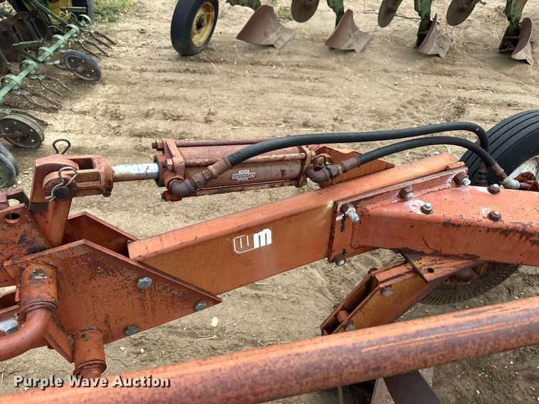 image for item NP9600 White 508  five bottom plow