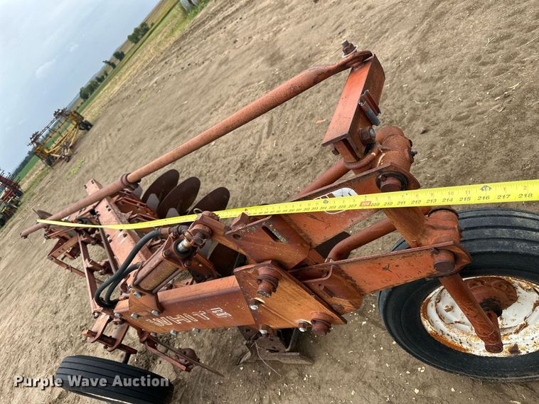 image for item NP9600 White 508  five bottom plow