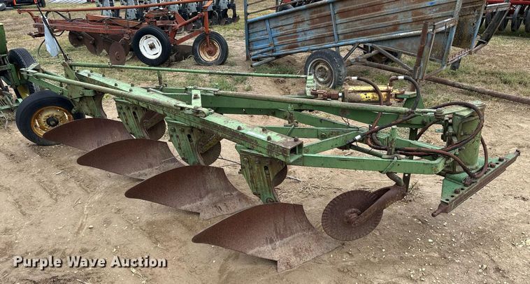 image for item NP9601 John Deere  four bottom plow
