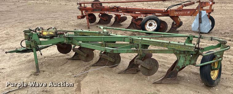 image for item NP9601 John Deere  four bottom plow