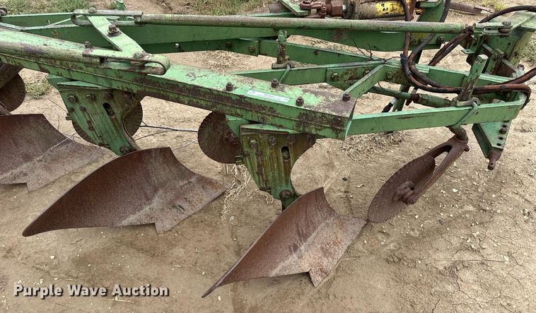 image for item NP9601 John Deere  four bottom plow