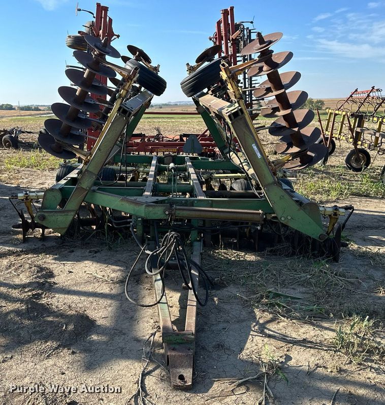 image for item NP9604 John Deere 330  double off-set disk