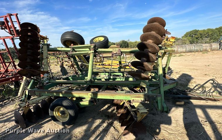 image for item NP9604 John Deere 330  double off-set disk