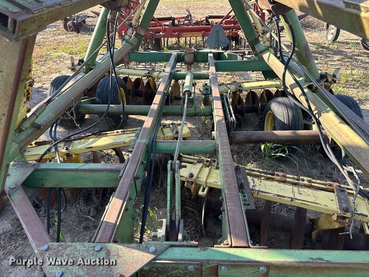 image for item NP9604 John Deere 330  double off-set disk