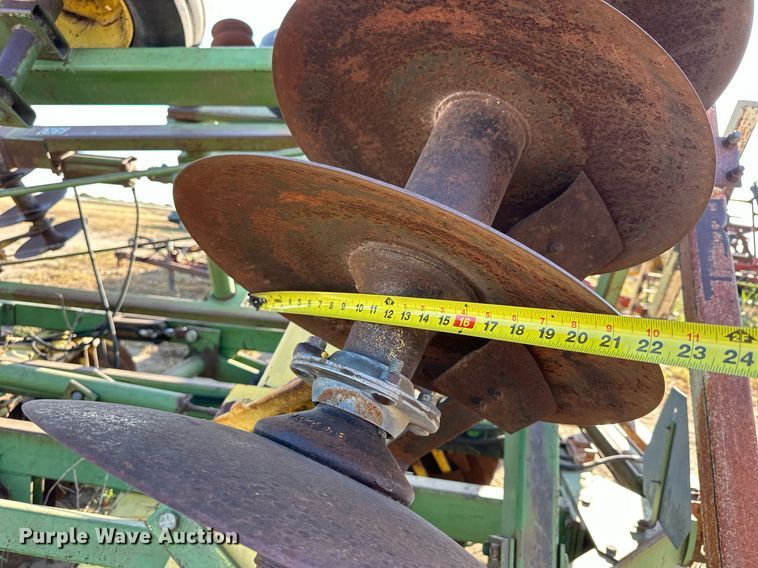 image for item NP9604 John Deere 330  double off-set disk