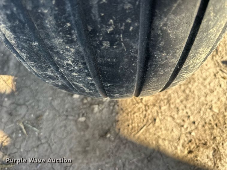 image for item NP9604 John Deere 330  double off-set disk