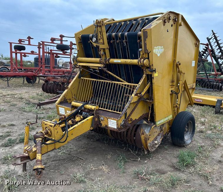 image for item NP9606 Vermeer 605F  round baler